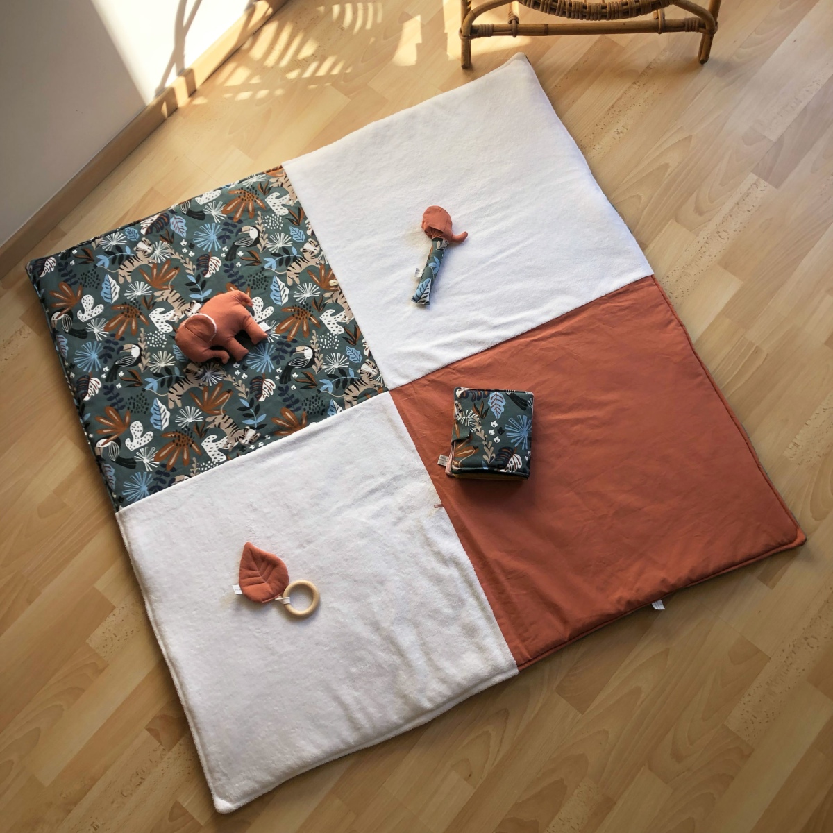 Tapis de Jeu pour Enfant Bebe 160x180x1cm Tapis de Sol XXL en